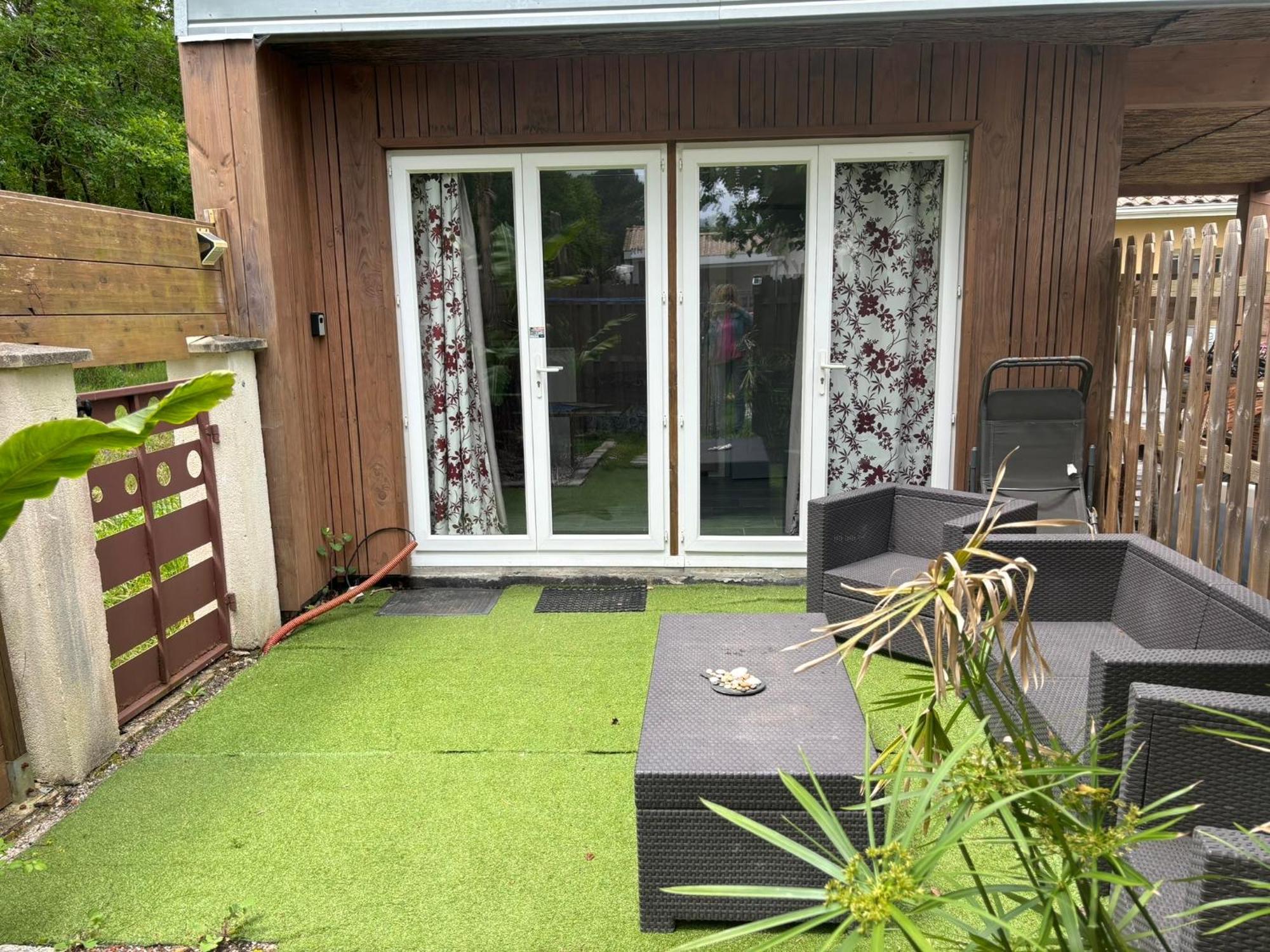 Le Chalet Au Bord Des Pistes Cyclables Sainte-Helene  Luaran gambar